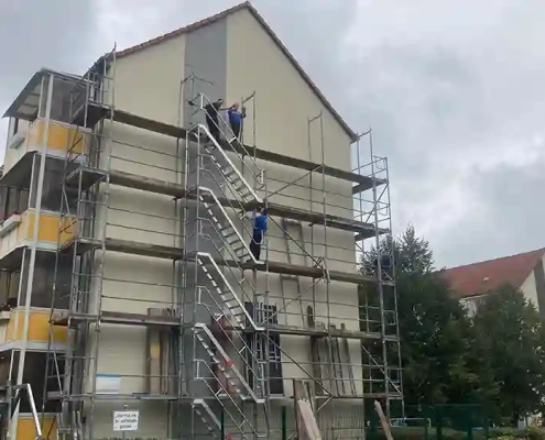 Wohnblock mit Treppenaufgang